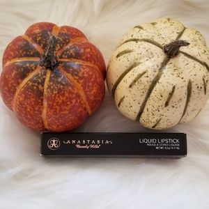 Anastasia Beverly Hills liquid lipstick